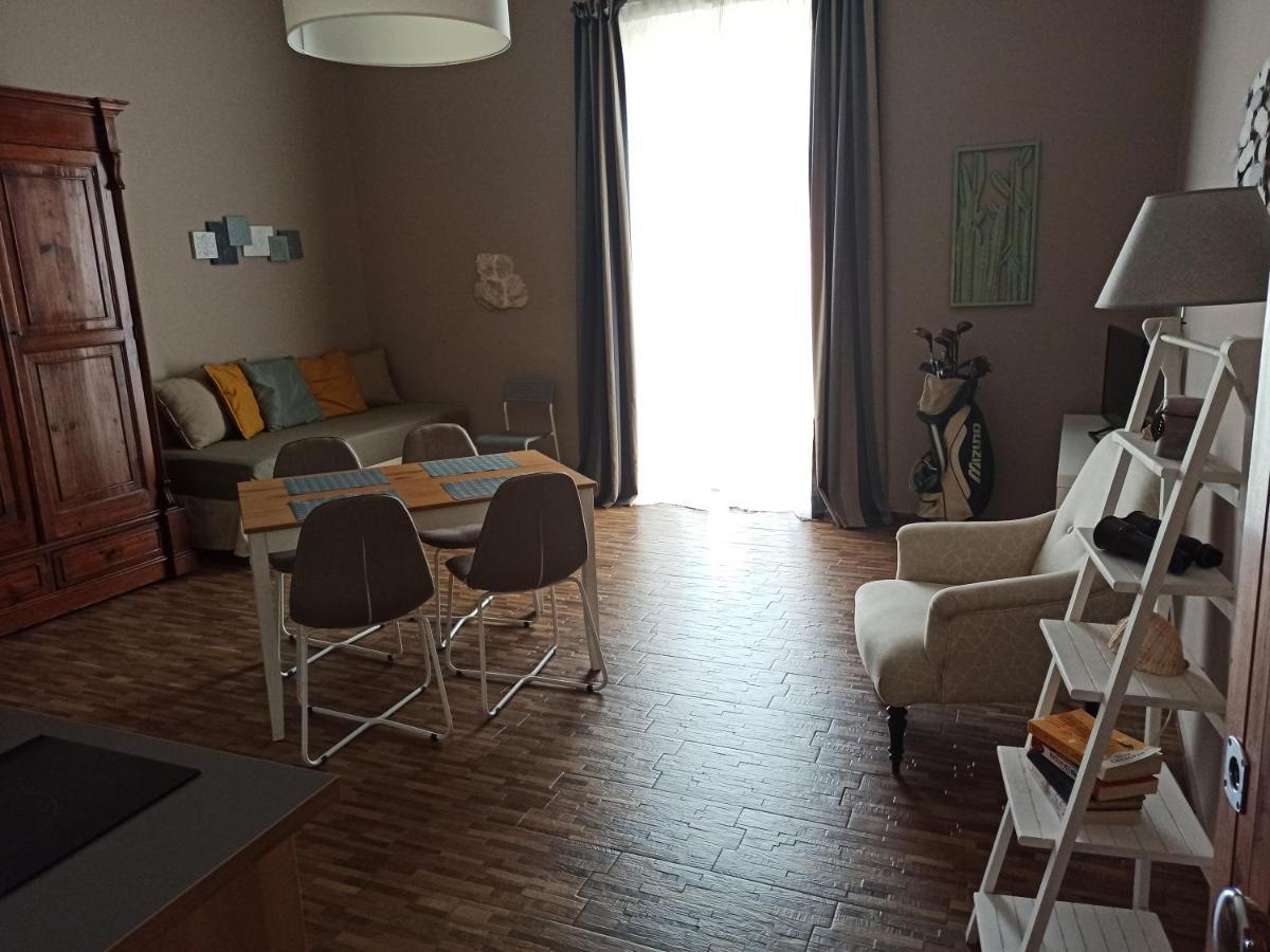 Ad Home Трани Екстериор снимка